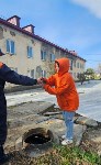 В Луговом спасли оказавшегося в люке котёнка, Фото: 2
