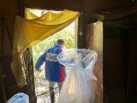 Волонтеры в Томаринском районе после циклона: Фото 2 Волонтеры в Томаринском районе после циклона, Фото: 2