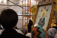 Православные Южно-Сахалинска идут поклониться мощам Матроны Московской, Фото: 9