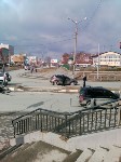 Два "Ниссана" столкнулись на перекрестке в Южно-Сахалинске, Фото: 6