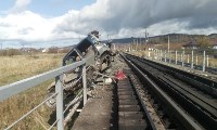 Поезд разорвал иномарку на юге Сахалина, Фото: 6