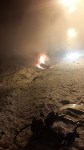 Toyota Verossa врезалась в столб и загорелась в Южно-Сахалинске, Фото: 6