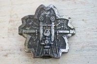 Японские смертные медальоны и знак артиллериста нашли сахалинские поисковики, Фото: 1