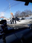 Легковушка влетела в стенд автозаправки на окраине Южно-Сахалинска , Фото: 8