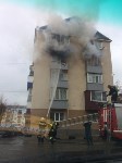 Балкон вспыхнул в доме на улице Поповича в Южно-Сахалинске, Фото: 5