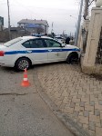 Автомобиль ГИБДД врезался в забор в Южно-Сахалинске, Фото: 4