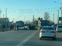 В Южно-Сахалинске столкнулись пассажирский автобус и грузовик с манипулятором, Фото: 3
