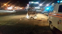 Легковушка перевернулась на кольцевом перекрестке в Южно-Сахалинске, Фото: 2