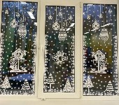Сахалинцы в честь Нового года изобразили на окнах целые истории, Фото: 7