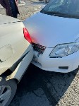 Очевидцев столкновения Toyota Corolla Axio и Nissan Teana ищут в Южно-Сахалинске, Фото: 2
