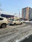 Неизвестный врезался в Subaru Impreza  и скрылся с места ДТП в Южно-Сахалинске, Фото: 1