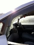 Неизвестные побили окна припаркованных на ночь автомобилей в Южно-Сахалинске, Фото: 4