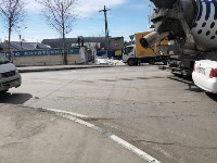 Столкнулись бетономешалка КамАЗ и грузовик HINO, Фото: 2