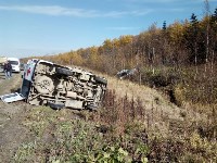 Скорая опрокинулась при ДТП в пригороде Южно-Сахалинска, Фото: 1