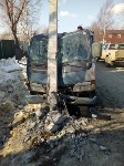 Пьяный водитель грузовика врезался в опору ЛЭП в Южно-Сахалинске, Фото: 2