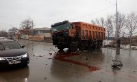 Самосвал и контейнеровоз столкнулись в Южно-Сахалинске, Фото: 2