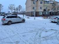 Очевидцев столкновения Toyota Corolla Fielder и Toyota Prius ищут в Южно-Сахалинске, Фото: 2