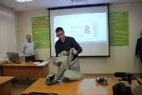 Сахалинских мэров научили надевать защитные костюмы и респираторы, Фото: 2