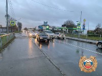 Toyota Camry сбила 23-летнего пешехода на "зебре" в Южно-Сахалинске, Фото: 1