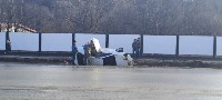 Машина всмятку, водитель цел: седан вылетел в кювет в Корсакове, Фото: 3