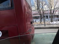 Два рейсовых автобуса столкнулись в центре Южно-Сахалинска, Фото: 1