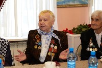 Юбилейные медали к 75-летию Победы начали вручать в Южно-Сахалинске, Фото: 6