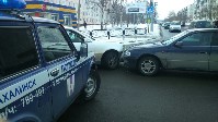 Две "Тойоты" столкнулись на перекрестке в Южно-Сахалинске, Фото: 6