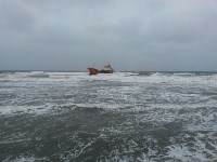 Загрязнение берега Невельска нефтепродуктами, Фото: 10