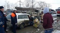 Два человека пострадали при столкновении универсала и грузовика в Южно-Сахалинске, Фото: 13