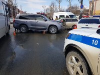 При столкновении "Лексуса" и "Тойоты" в Южно-Сахалинске пострадал мужчина, Фото: 7