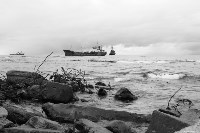 Севший на мель у берегов Невельска танкер "Надежда" не подавал сигнала бедствия, Фото: 6