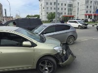 Три автомобиля столкнулись на улице Емельянова в Южно-Сахалинске, Фото: 3