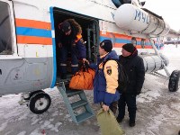 Магаданские спасатели эвакуировали больного с сахалинского корабля, Фото: 6