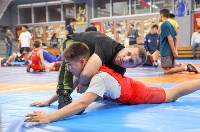 Серебряный призер чемпионатов мира и Европы по греко-римской борьбе провел мастер-класс на Сахалине, Фото: 10
