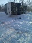 На севере Сахалина автобус с детьми попал в аварию, Фото: 3