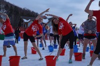 Больше 100 сахалинцев присоединились к акции по обливанию холодной водой, Фото: 9
