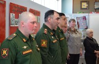 Бойцы принесли в музей на Курилах планшет и погоны погибшего сослуживца, Фото: 3