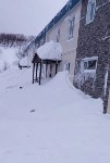 Двухметровые сугробы выросли в Северо-Курильске после метели: Фото 1 Двухметровые сугробы выросли в Северо-Курильске после метели, Фото: 1