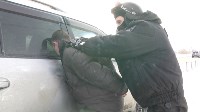 Пистолет-пулемет и больше тысячи патронов изъяли у перевозчиков оружия на Сахалине, Фото: 5