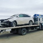В Охотском автомобиль слетел с обрыва прямо на пляж, Фото: 2