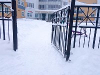 Расчистка школы в Долинске от снега, Фото: 3