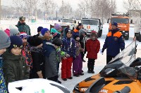 Катанием на «Лосе» и санях отметили сахалинские школьники Всемирный день гражданской обороны, Фото: 11