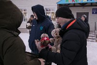 Хоккеисты «Сахалина» подарили подарки воспитанникам троицкого детского дома, Фото: 7
