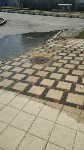 Вонючая "река" течёт по улице Комсомольской в Южно-Сахалинске, Фото: 2