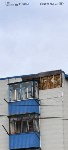 Ветер снёс покрытие крыши и уронил контейнер на стройках в Правде, Фото: 1