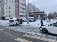 Очевидцев аварии на перекрёстке улиц Комсомольской и Емельянова ищут в Южно-Сахалинске, Фото: 5