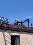Двух детей спасли при пожаре в Долинске, Фото: 2
