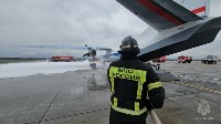 "Самолёт загорелся в воздухе": в аэропорту Южно-Сахалинска провели масштабные учения, Фото: 5