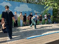 Сахалинские брейк-дансеры на акции собрали больше 25 тысяч рублей для 26-летнего Сергея Демчука, Фото: 4