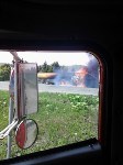 В Макаровском районе горит бензовоз, Фото: 2